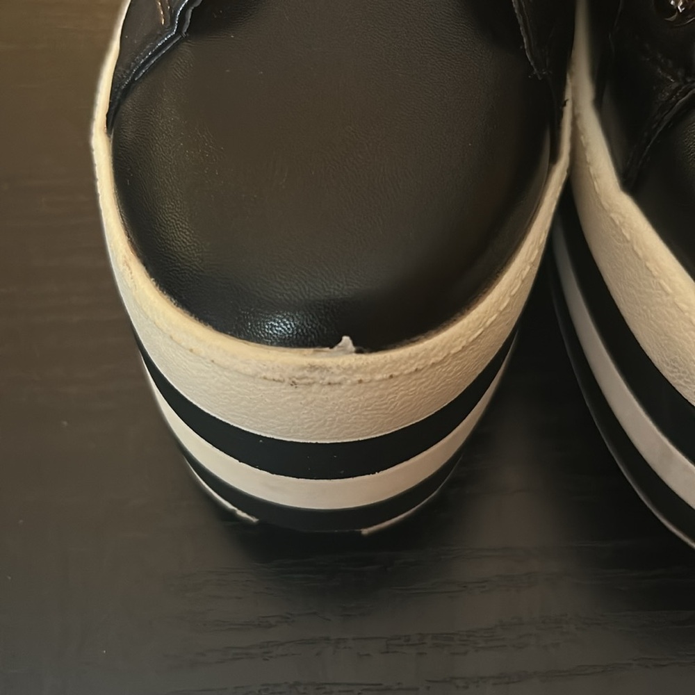 Weeboo, platform sneakers, black and white size 8.5EUC - Picture 3 of 9